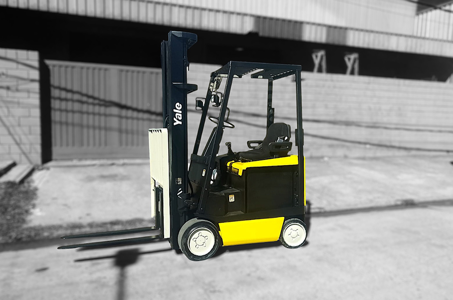 Autoelevador en operación 4